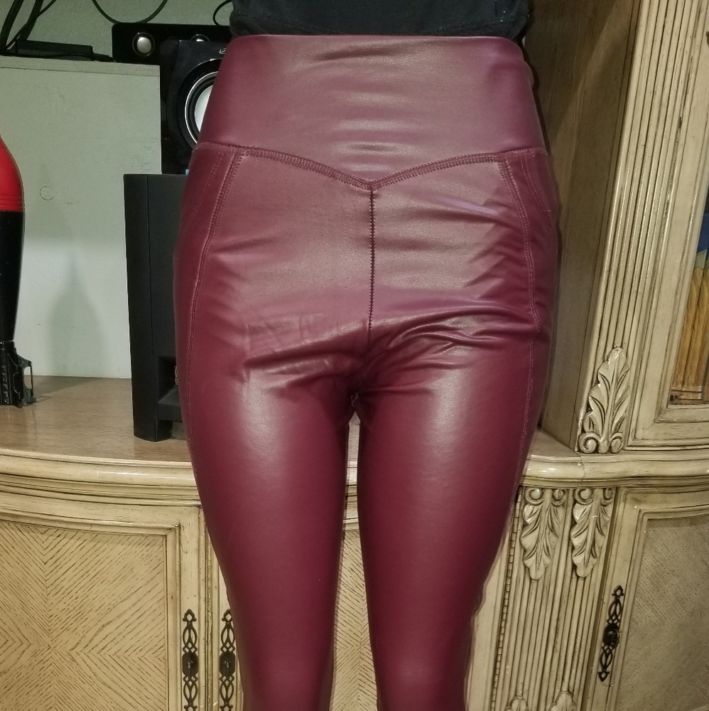New Vinyl Leggings M